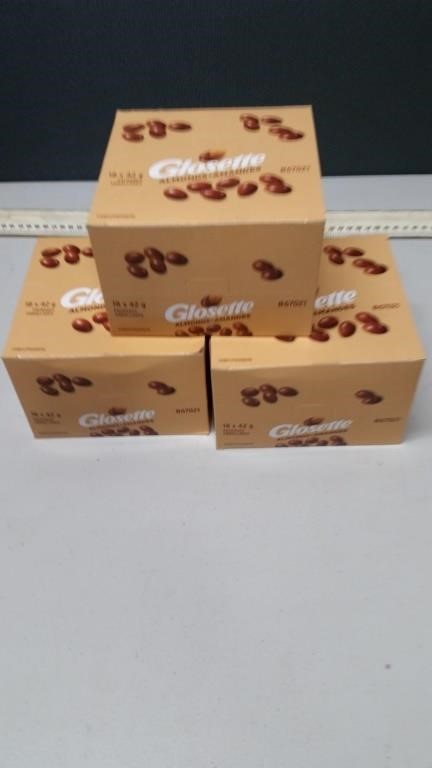 3 Cases Glossette Almonds (18x42g) bb 01/2024)