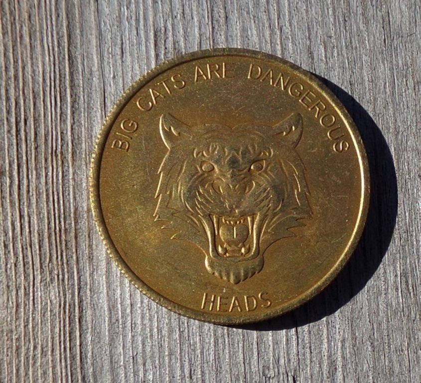 Big Cats Heads / Tails Coin