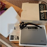 Polaroid 210, in box, but not the best box