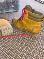 Sz 7 - Lot of 2 Ladies Timberland Boots - Like New