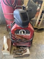 Lincoln AC 225 AMP Arc Welder with Welding Rods &