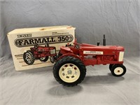 ERTL Farmall 350 1/16 Scale Tractor