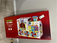 Mondo LLama Color Your Own Train Kit NIB