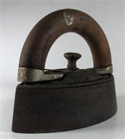 Chicago Falls Co. Sad Iron with Removable Handle