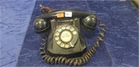 (1) Vintage Rotary Phone