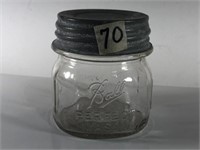 Small Ball Perfected Mason Fruit Jar with Lid