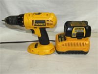 Dewalt Drill / Driver w/ Battery & Charger