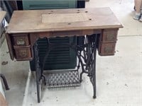 Singer treadle sewing machine base with drawers