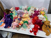 LOT OF 33 BIG TY BEANIE BABIES