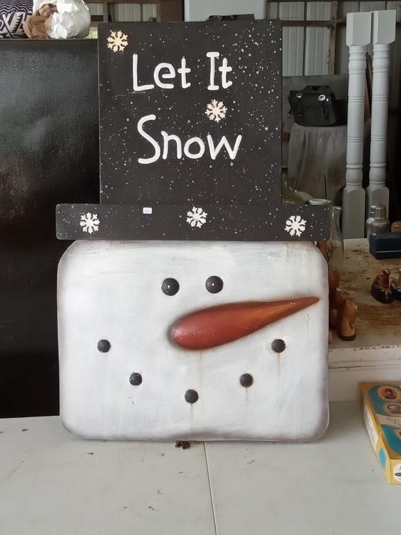 tin snow man decor