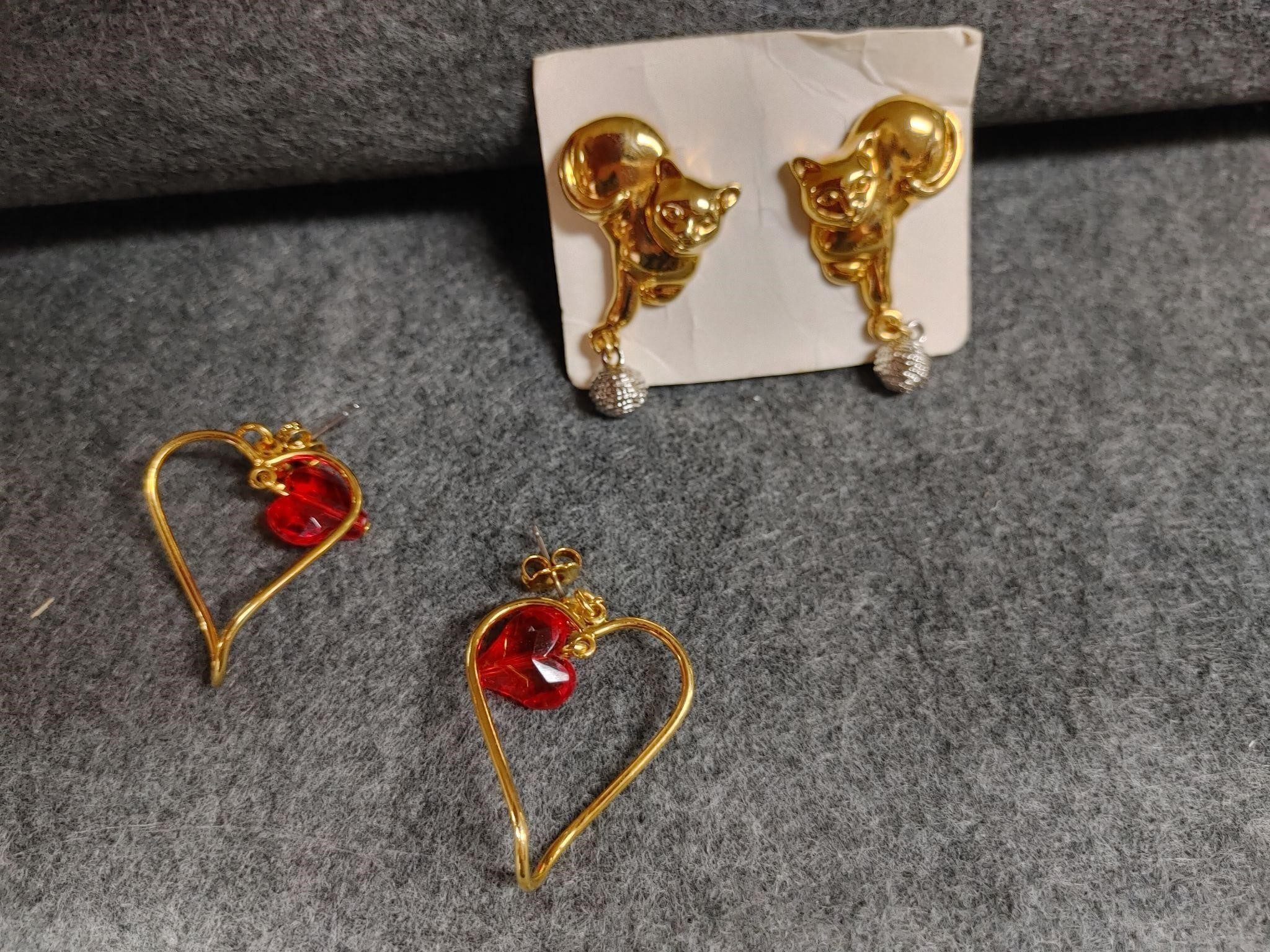Cat & Heart Earrings