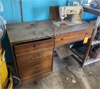 Singer No. AR135816 Sewing Machine Table,