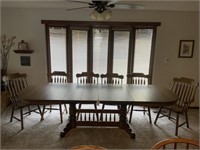 Extra Large Solid Oak Dinning Room Table  w/ 6