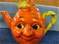 Ceramic Pumpkin Tea Pot - 7" x 12"