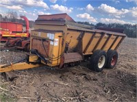 Knight 8024 Slinger Pro-Twin Manure Spreader