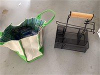 Metal picnic carrier/manicure sets
