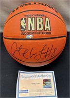 N - ANTOINE WALKER SIGNED NBA BASKETBALL W/ COA