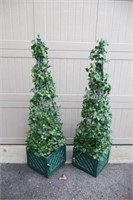 Artificial Greenery Ivy in Containers w Lights
