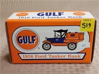 Gulf 1918 Ford Tanker Bank w/ Box