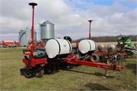 CASE IH 1225 EARLY RISER PLANTER