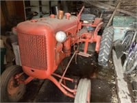 1948 Model "B Allis Chalmers Tractor - Runs!