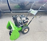 Lawn-Boy 522R 5HP Snow blower runs great new