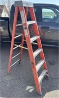 Keller 6' fiberglass step ladder