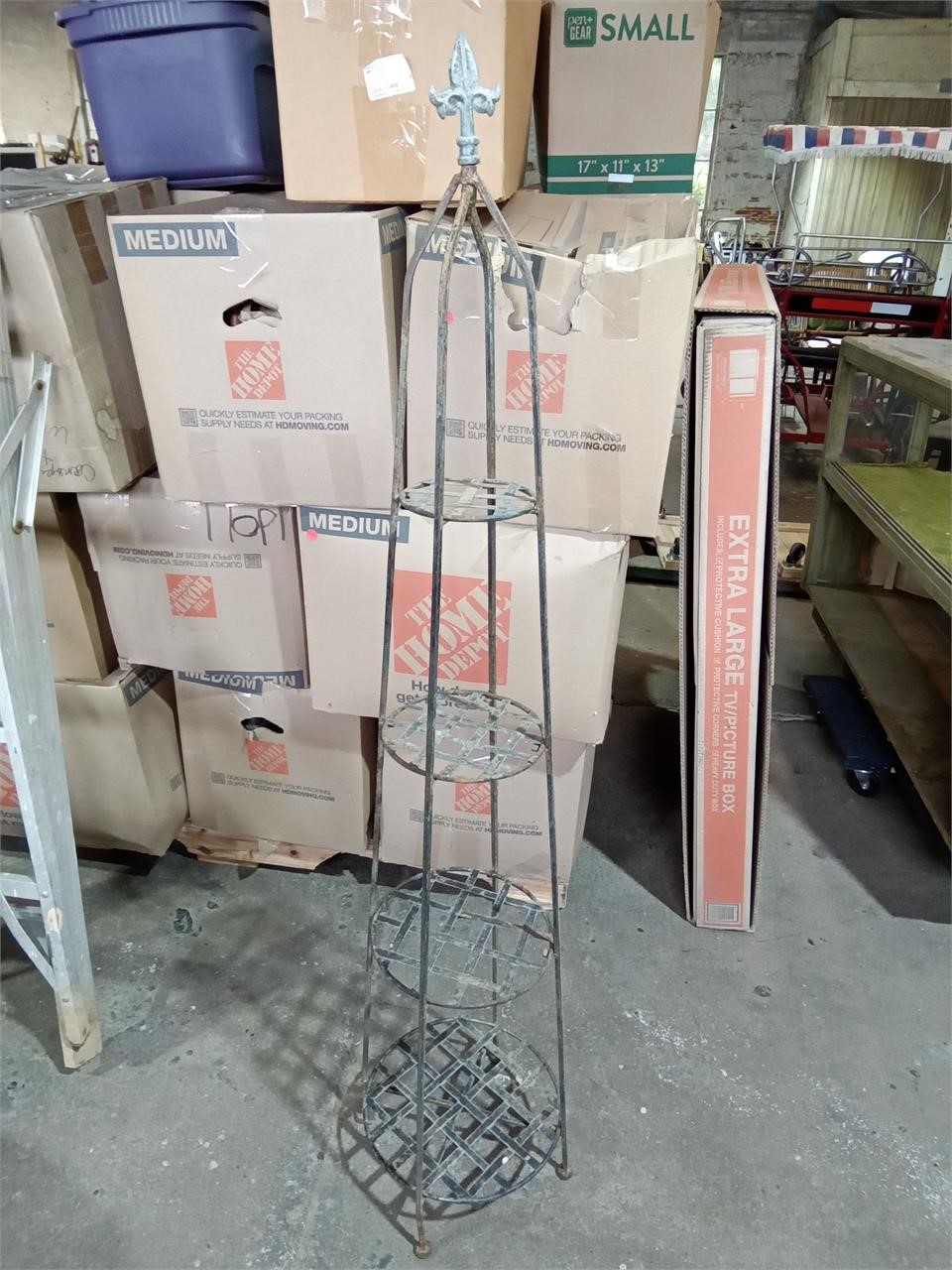 4 Tier Metal Stand