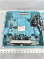 Makita 3621 router with case