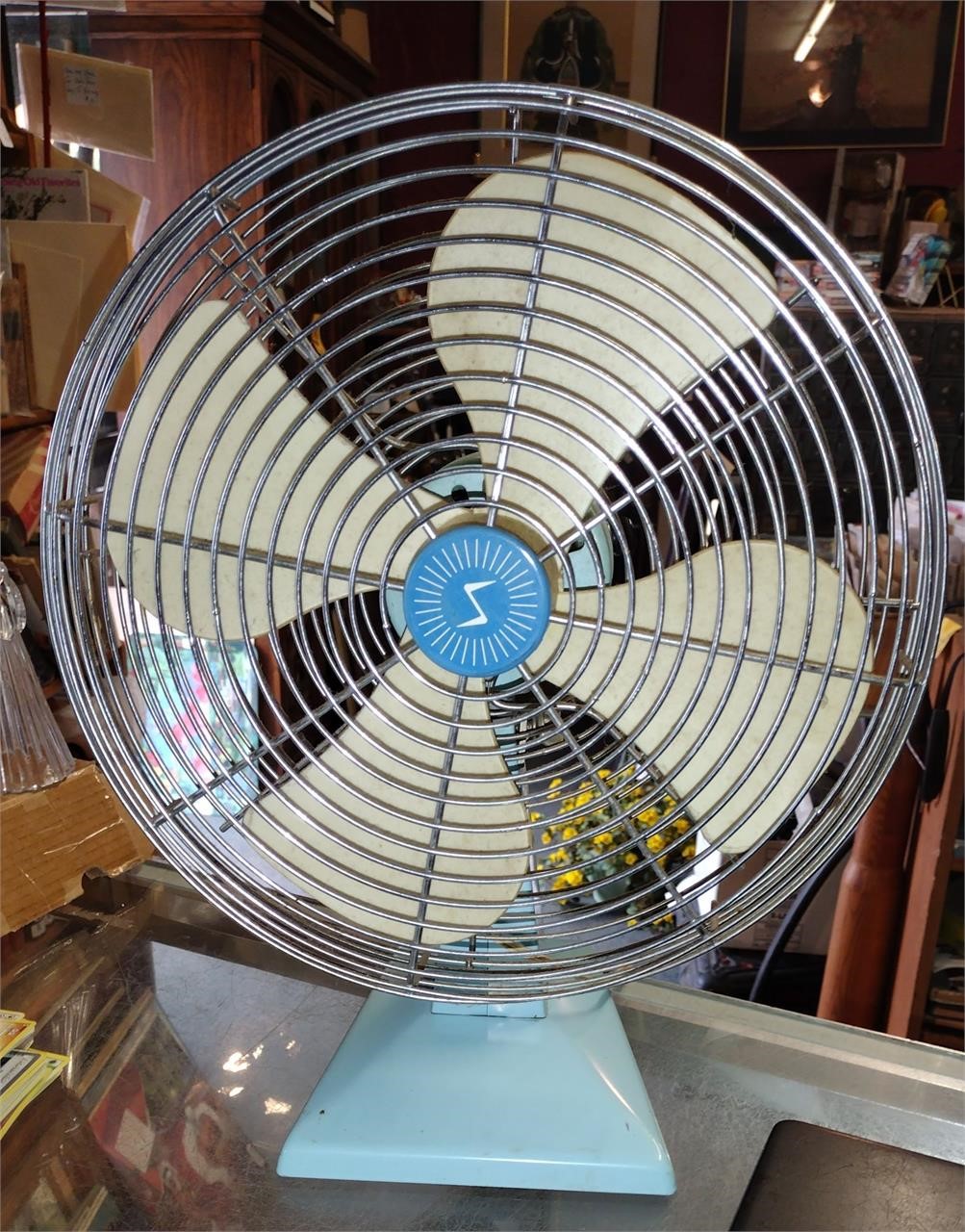 1960s Superior Electric Turquoise Oscilating Fan!