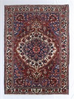 Hand Knotted Persian Bakhtiari Rug 7 x 9.10 ft.