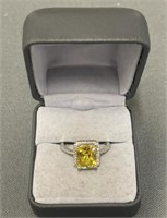 Sterling Silver Ring With Yellow Center Stone