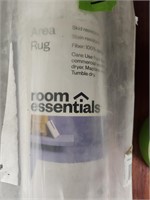 Nib Room Essentials Washable White Shag Area Rug