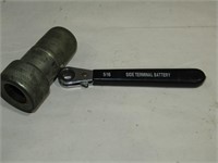 Battery Wrench & Terminal Cleaner