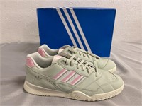 Adidas A.R. Trainer Size 11 US