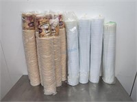 LOT OF TAKEOUT CUPS(X8) & LIDS(X4)