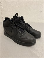 Nike Court Borough Mid Winter Shoe Size 10.5