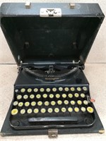 Remington Portable Typewriter1920s-30