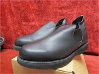 New Eva Tech black slip on shoes size 10