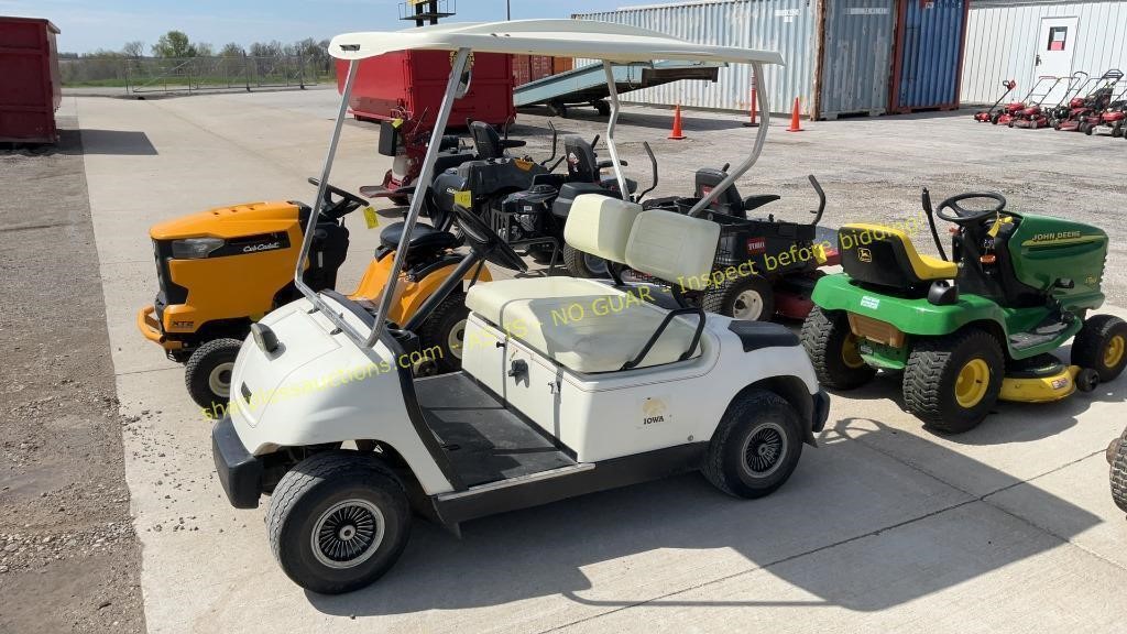 ‘01 G-16 Yamaha golf cart (gas)