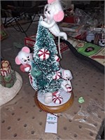 2002 annalee vintage Christmas tree with 3 mice.