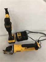 DEWALT BRUSHLESS OSCILLATING TOOL AND ANGLE