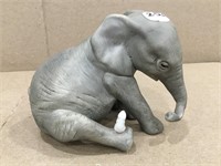 1987 Unforgettable Elephant w/Lil Mouse Figurine
