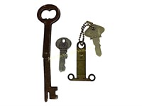 old Ford keys, folding key, Master Lock Good Luck