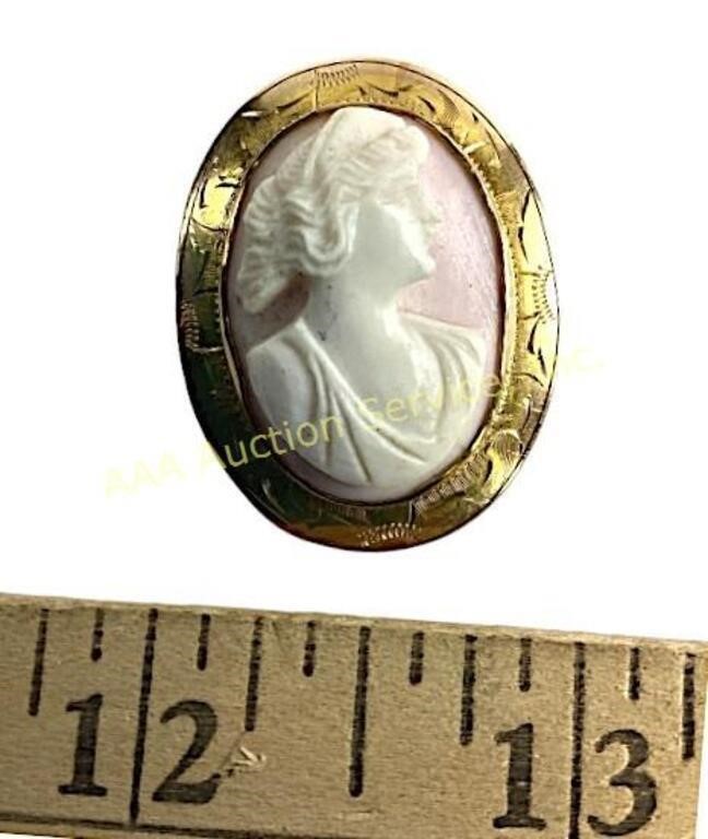 Victorian 10k gold carved shell cameo brooch.