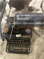 LC SMITH type writter
