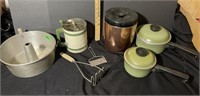Vintage kitchen lot- see pictures