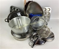 Aluminum bakeware, pots & pans, 10 inch cast iron