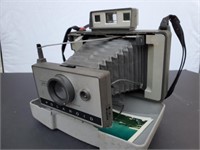 Polaroid 320 Automatic Land Camera