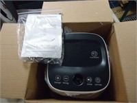 HOUSEHOLD OXYGEN CONCENTRATOR